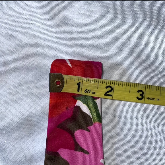 Dressbarn Vibrant Floral Print Sleeveless Sheath Pleated Bust With Belt Size 12 - Picture 9 of 13